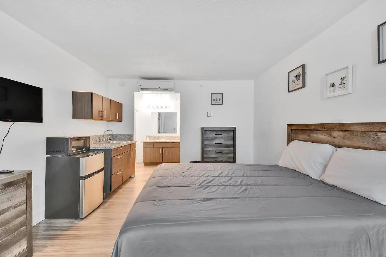 Residences At Windsor Charlotte